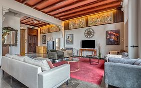 Edam Suites